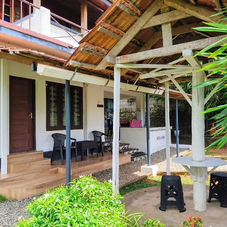 Sherly Cottages Варкала Екстер'єр фото